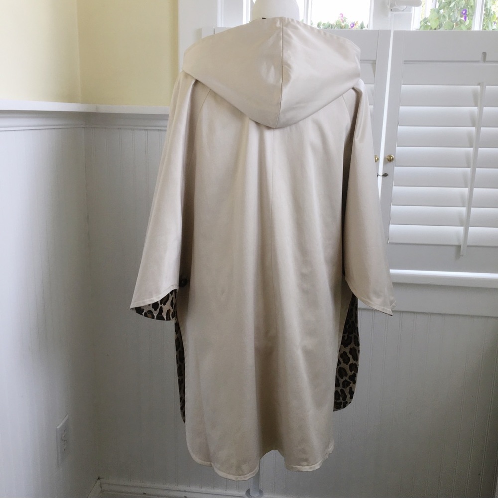 Joan Rivers Tan Reversible Hooded Rain Poncho Women’s Size Small NEW - Picture 3 of 8